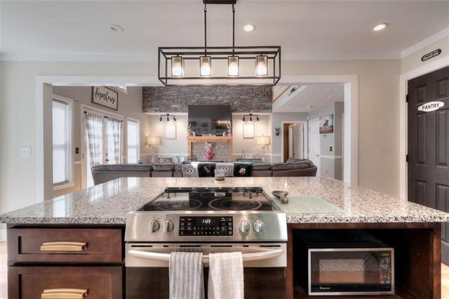 377 Lakeview Drive, Newborn, GA 30056