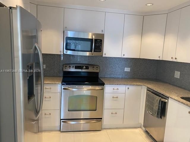 2500 Parkview Dr 2204, Hallandale Beach, FL 33009