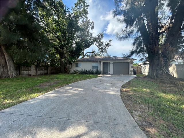 1015 61ST AVENUE DRIVE E, Bradenton, FL 34203