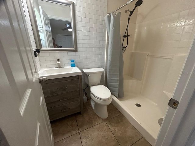 1015 61ST AVENUE DRIVE E, Bradenton, FL 34203