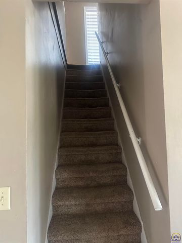 424 E 13th Ave, Emporia, KS 66801