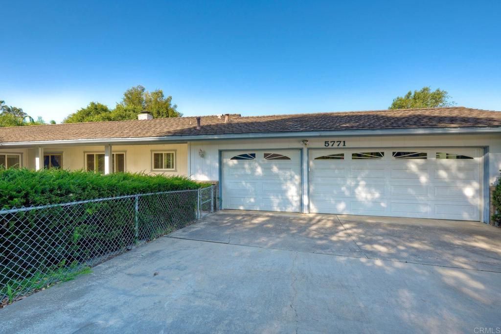 Image 2 of property listing at 5771 Old Ranch Rd, Oceanside, CA 92057