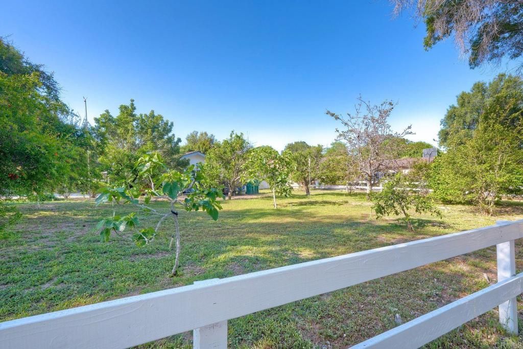 Image 4 of property listing at 5771 Old Ranch Rd, Oceanside, CA 92057