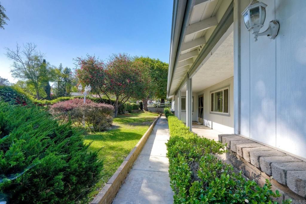 Image 5 of property listing at 5771 Old Ranch Rd, Oceanside, CA 92057