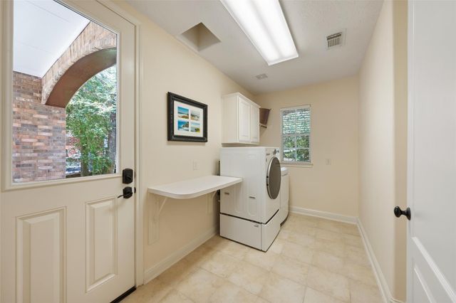 6 African Violets Place, The Woodlands, TX 77382