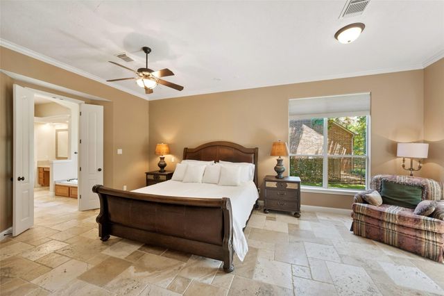 6 African Violets Place, The Woodlands, TX 77382