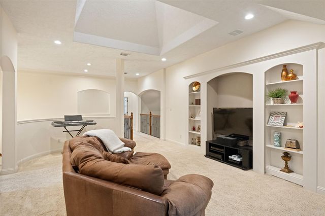 6 African Violets Place, The Woodlands, TX 77382
