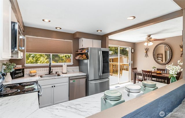2112 143rd Place NE, Marysville, WA 98271
