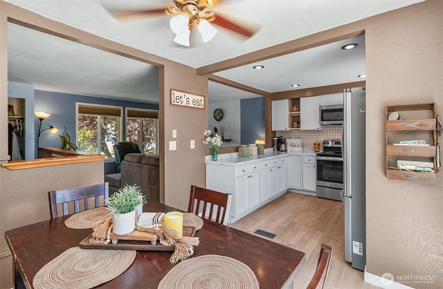 2112 143rd Place NE, Marysville, WA 98271