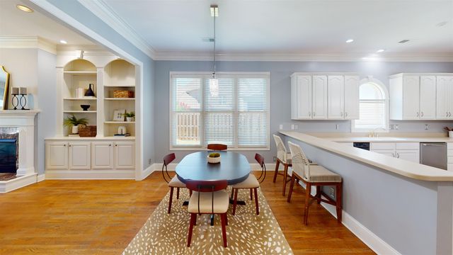 3049 OAKLEIGH MANOR CV, Germantown, TN 38138