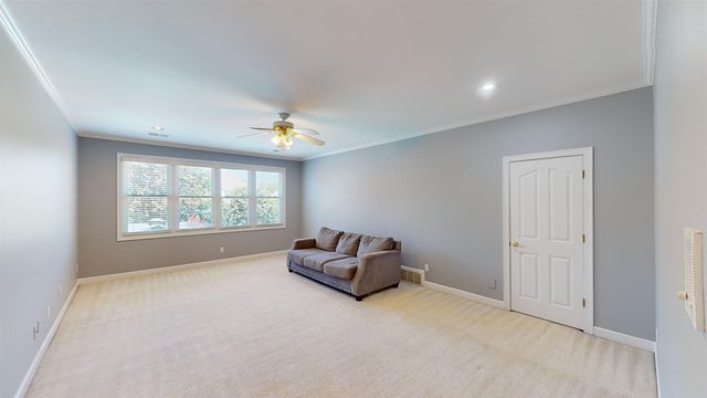 3049 OAKLEIGH MANOR CV, Germantown, TN 38138