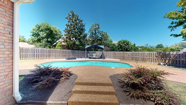 3049 OAKLEIGH MANOR CV, Germantown, TN 38138