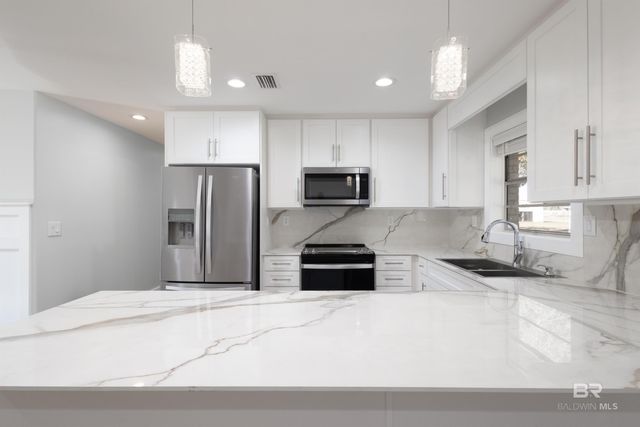 18267 US Highway 98, Foley, AL 36535