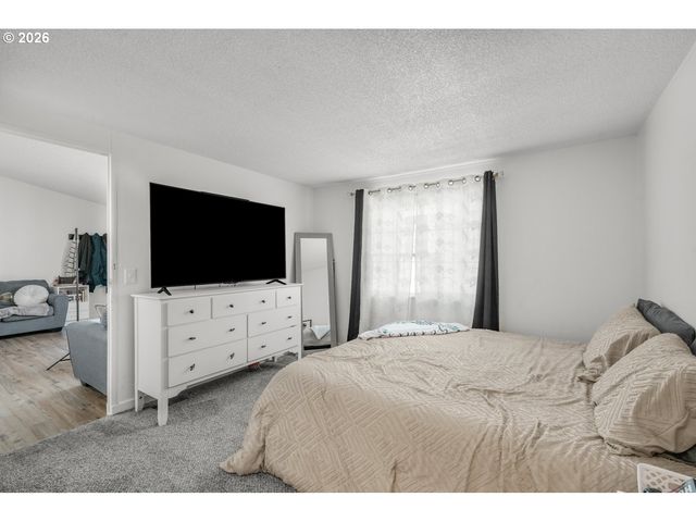 7842 Se LINDY St, Portland, OR 97206