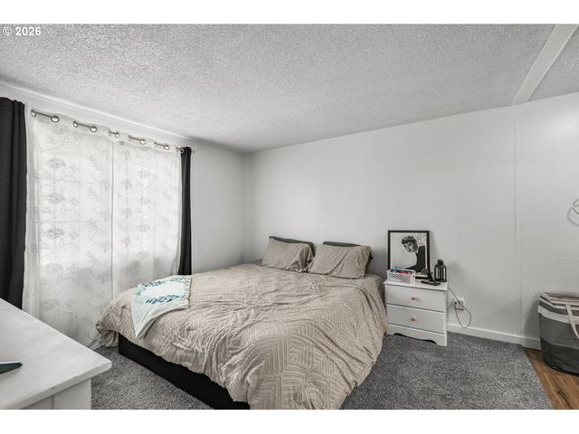 7842 Se LINDY St, Portland, OR 97206