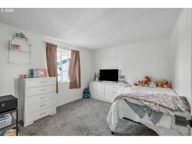 7842 Se LINDY St, Portland, OR 97206