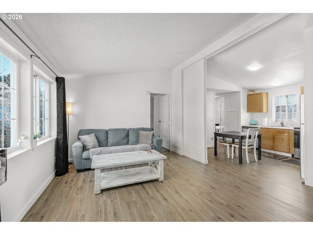 7842 Se LINDY St, Portland, OR 97206