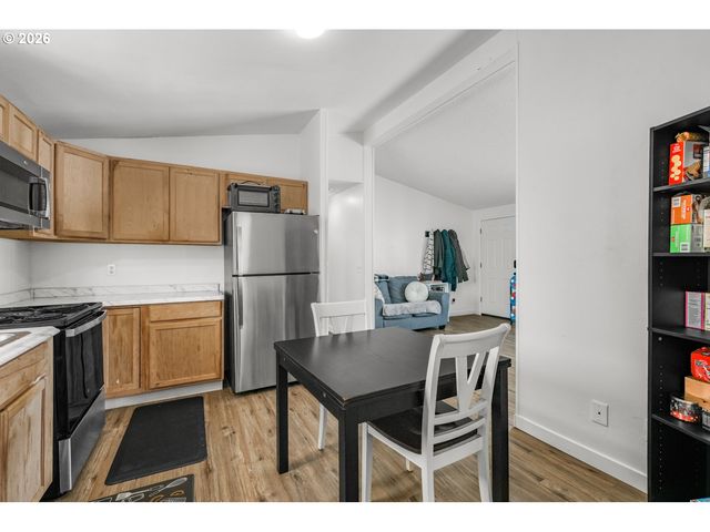 7842 Se LINDY St, Portland, OR 97206