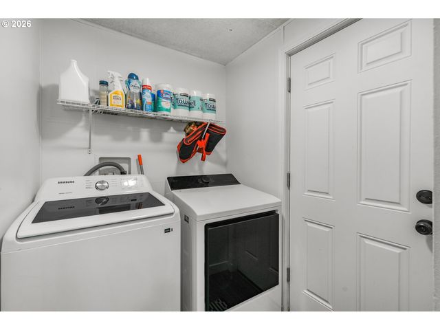 7842 Se LINDY St, Portland, OR 97206