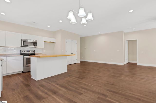 184 Sandifer Road, Spartanburg, SC 29303