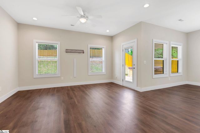 184 Sandifer Road, Spartanburg, SC 29303