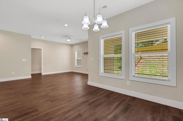 184 Sandifer Road, Spartanburg, SC 29303