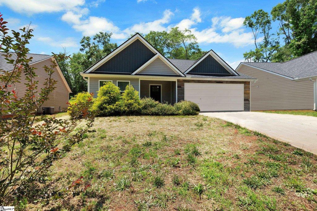 184 Sandifer Road, Spartanburg, SC 29303