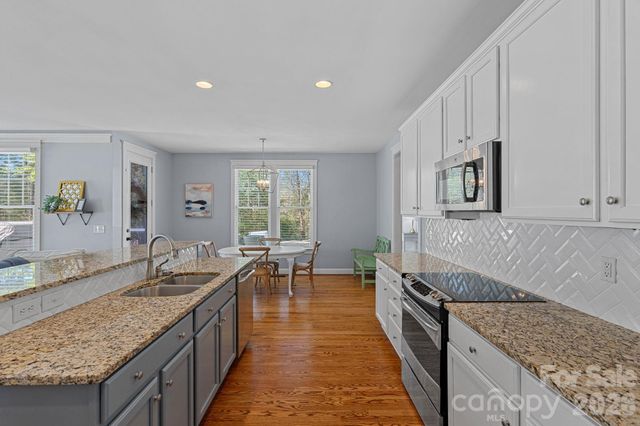 5595 Morris Hunt Drive, Fort Mill, SC 29708