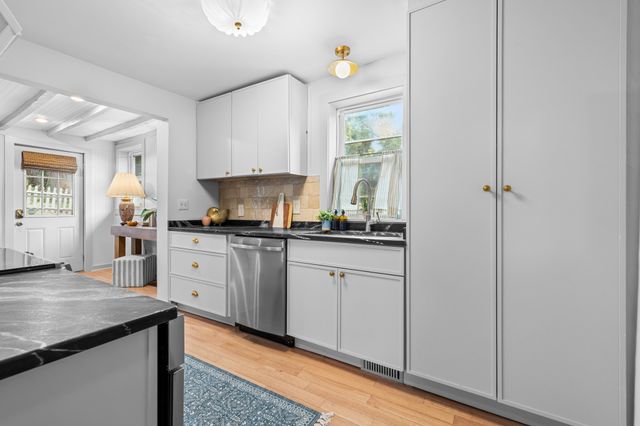 901B Douglas Ave, Nashville, TN 37206