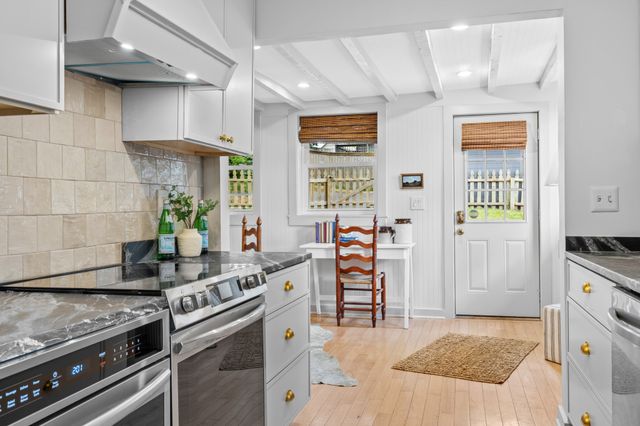 901B Douglas Ave, Nashville, TN 37206