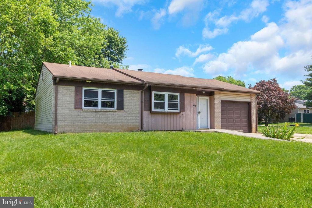 43 REUBENS CIR, Newark, DE 19702