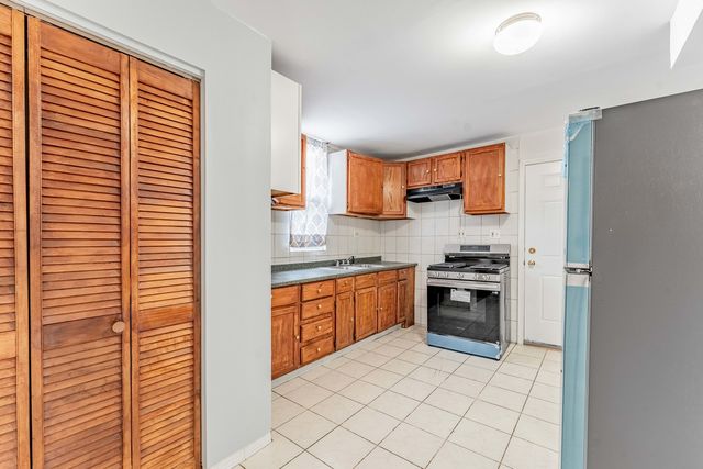 3005 S Pulaski Road, Chicago, IL 60623