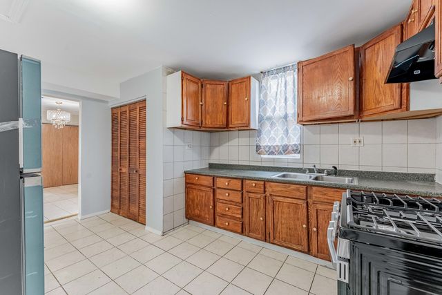 3005 S Pulaski Road, Chicago, IL 60623