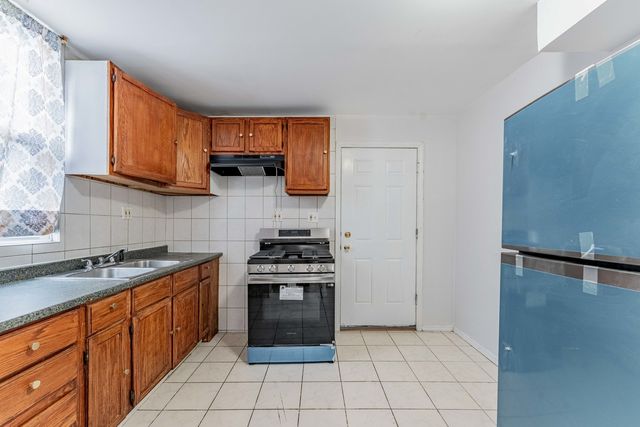 3005 S Pulaski Road, Chicago, IL 60623