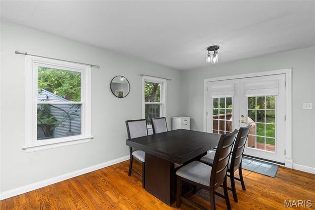 608 N Laclede Station Road, Webster Groves, MO 63119