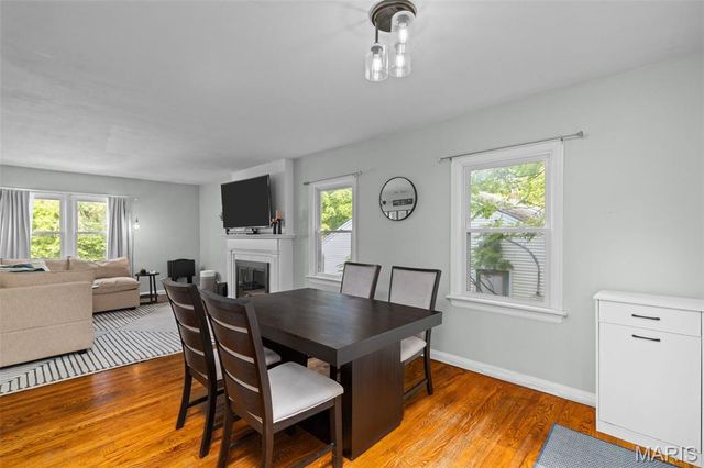 608 N Laclede Station Road, Webster Groves, MO 63119
