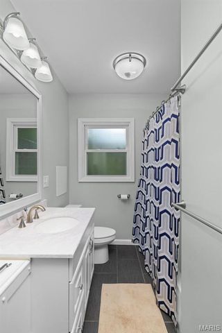 608 N Laclede Station Road, Webster Groves, MO 63119