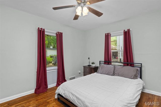 608 N Laclede Station Road, Webster Groves, MO 63119