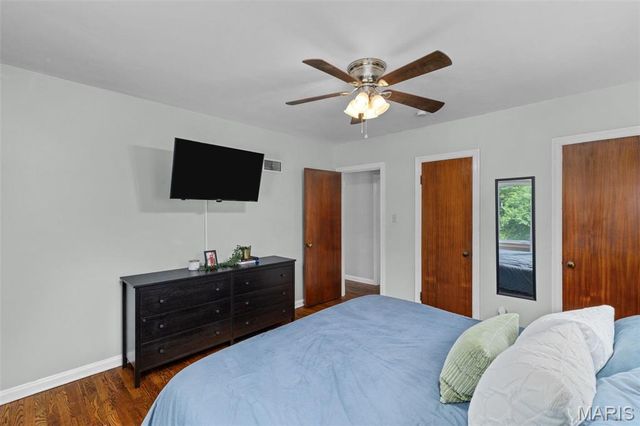 608 N Laclede Station Road, Webster Groves, MO 63119