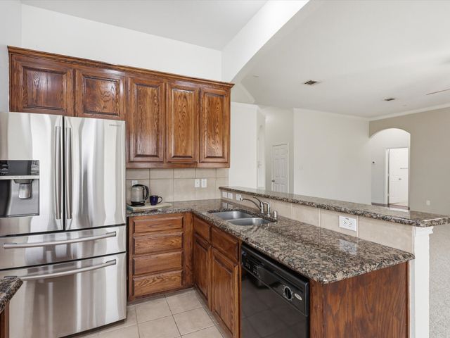 708 Date Court, Burleson, TX 76028