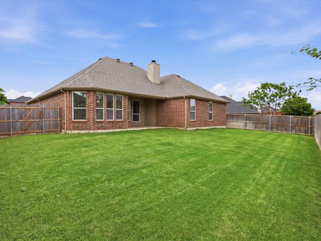 708 Date Court, Burleson, TX 76028