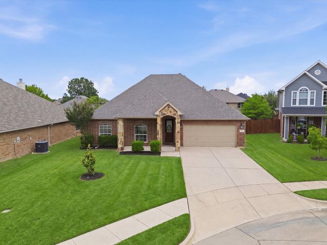 708 Date Court, Burleson, TX 76028