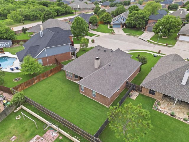 708 Date Court, Burleson, TX 76028