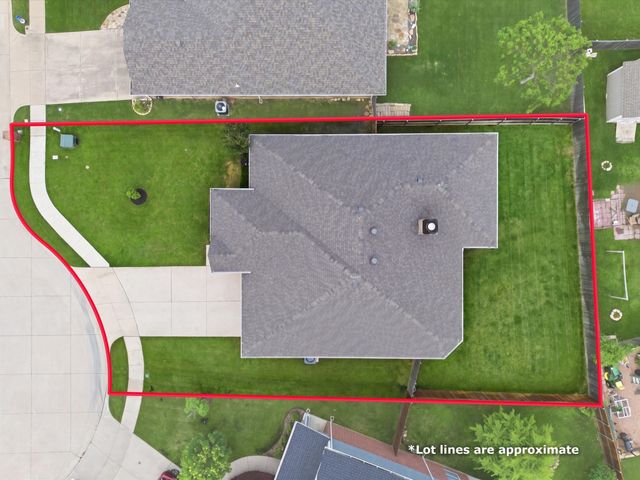 708 Date Court, Burleson, TX 76028