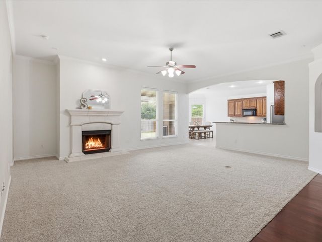 708 Date Court, Burleson, TX 76028