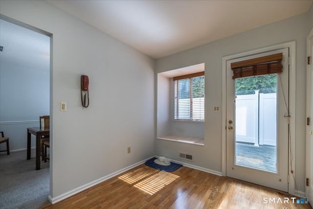 71 Country Place 71, Shelton, CT 06484