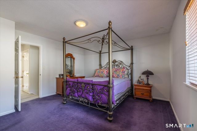 71 Country Place 71, Shelton, CT 06484