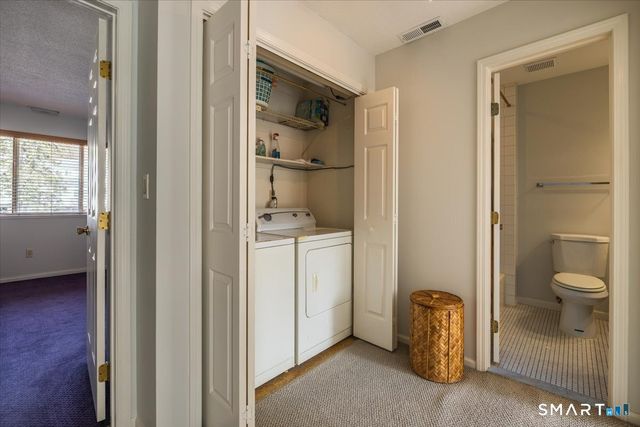 71 Country Place 71, Shelton, CT 06484