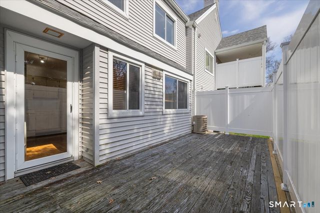 71 Country Place 71, Shelton, CT 06484