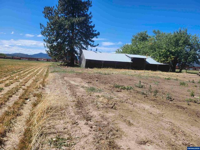 4880 NE Highway 20, Corvallis, OR 97330